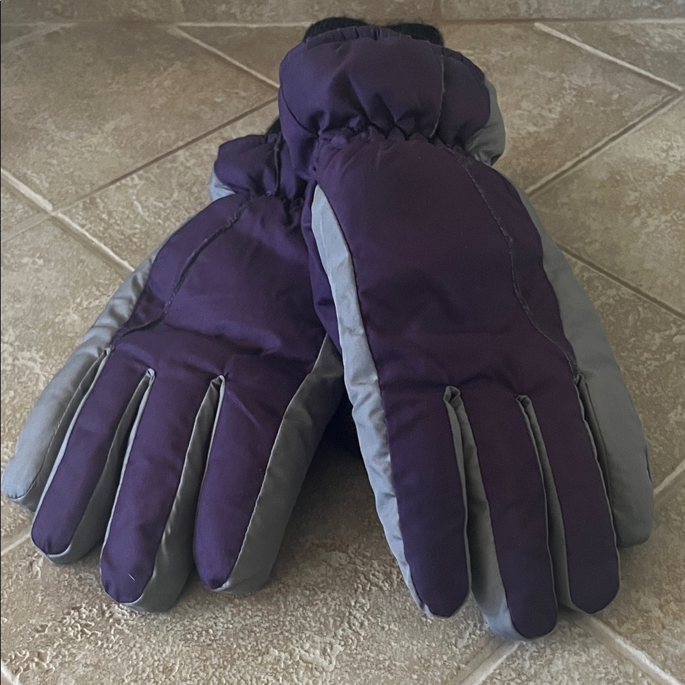 Kids Purple and Gray Winter Gloves